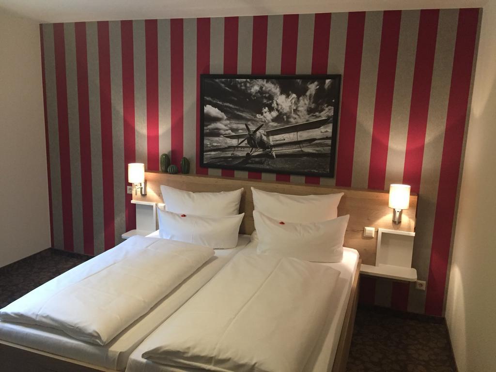 Hotel In Der Muehle Werdau Exteriör bild